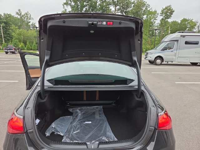 New 2027 Graphite Grey Metallic Mercedes-Benz E450 image 31