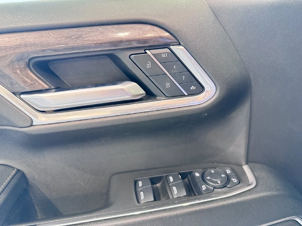 2025 Chevrolet Silverado 1500 LTZ - Photo 20