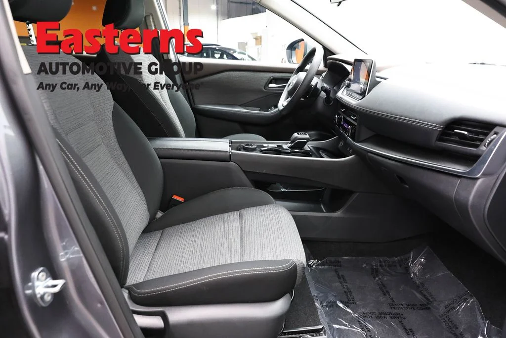 Used 2023 Gray Nissan SV image 24