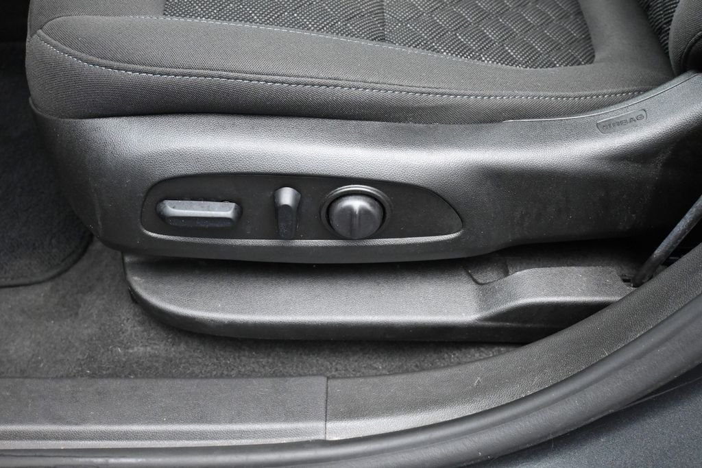 Used 2020 Gray Chevrolet LT image 18