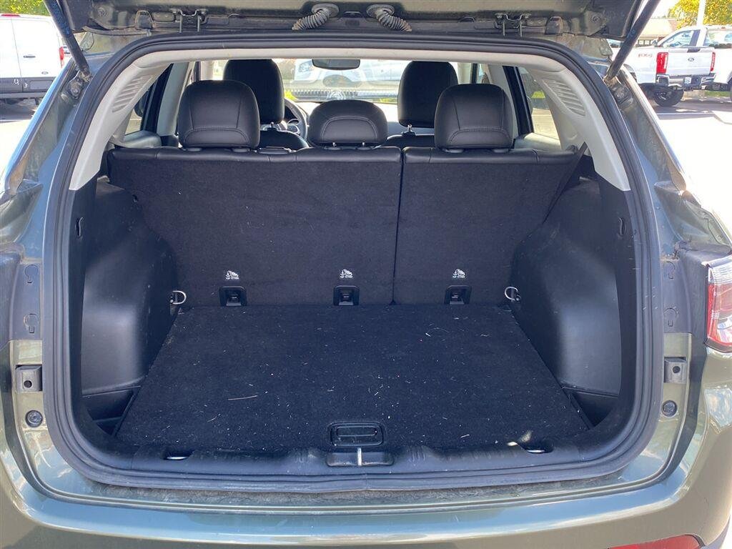 Used 2021 Olive Green Pearlcoat Jeep Latitude image 13