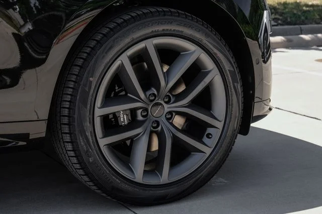 New 2026  Land Rover Dynamic SE image 71