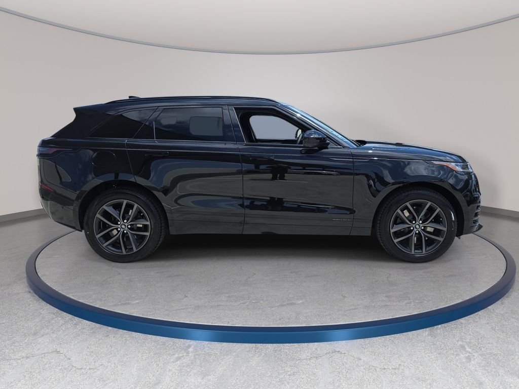 New 2026 Santorini Black LAND ROVER  image 4