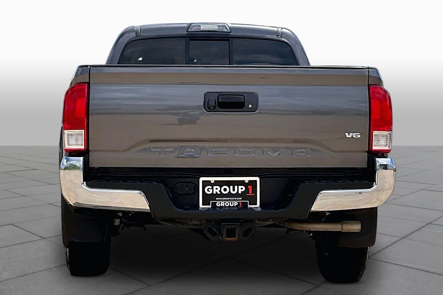 Used 2017 Magnetic Gray Metallic Toyota SR5 image 5