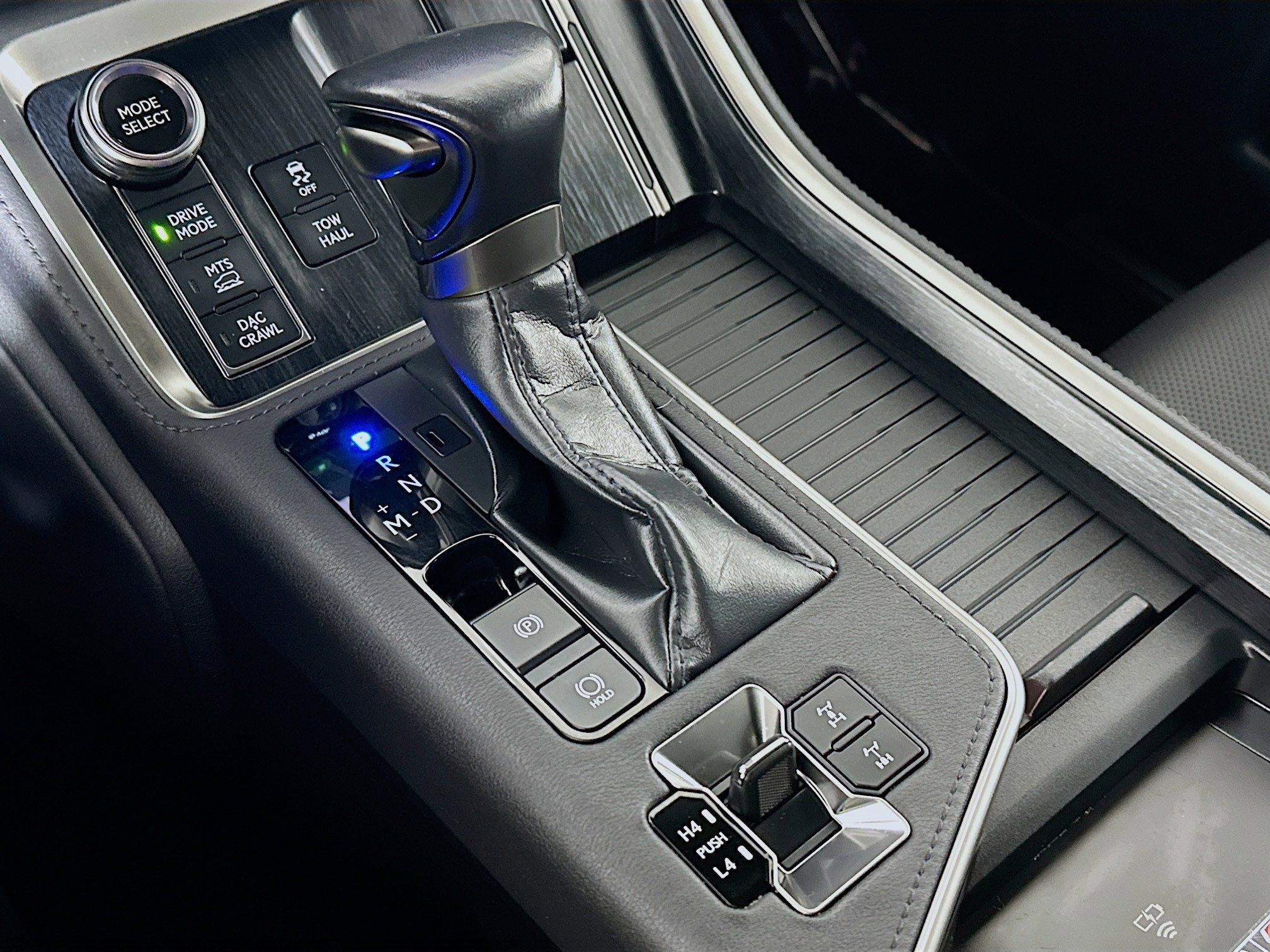 2024 Lexus GX Overtrail - Photo 16