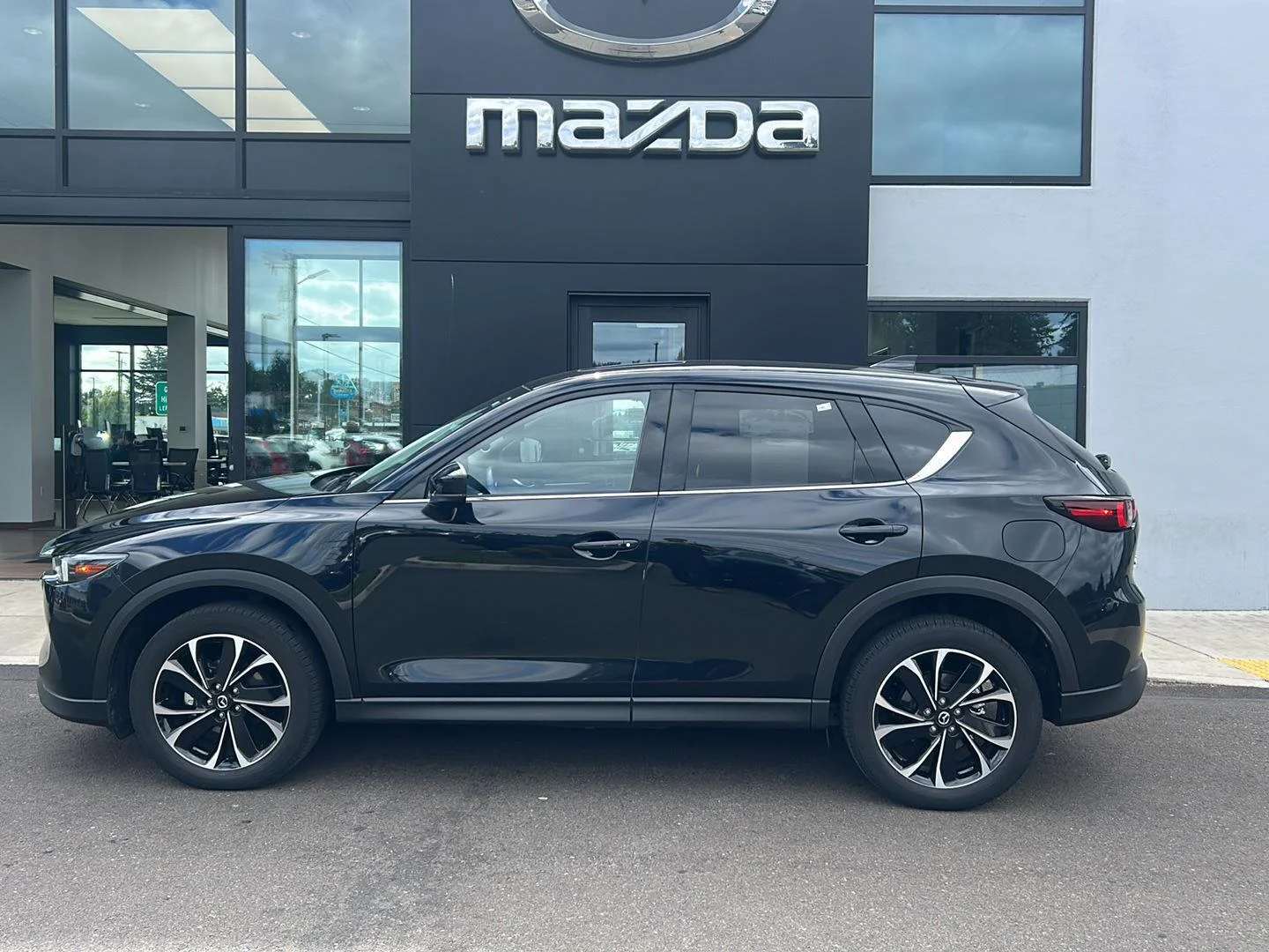 Used 2023 Jet Black Mica Mazda 2.5 S Premium Plus Package image 6
