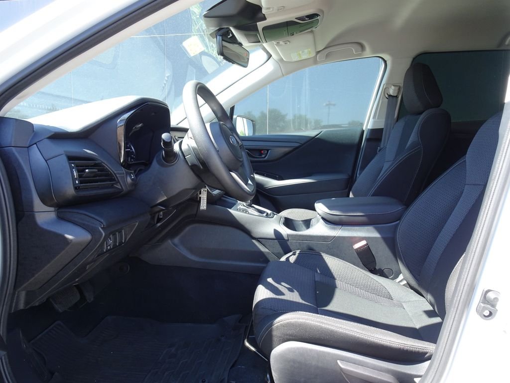 Used 2024 White Subaru 2.5i image 7