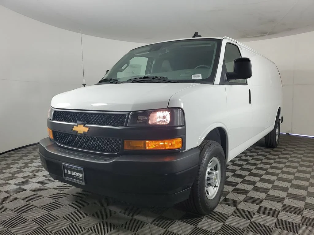 2025 Chevrolet Express Cargo Work Van - Photo 8