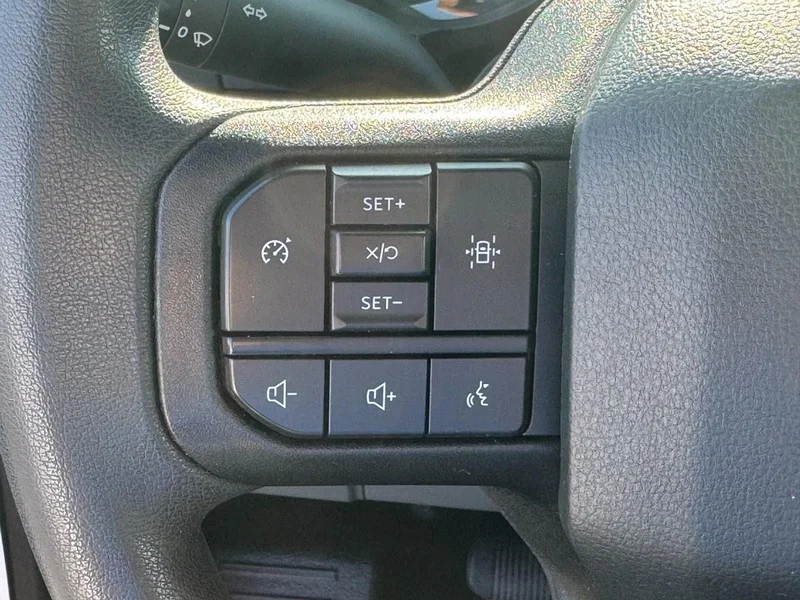 Used 2022 Oxford White Ford XL image 18