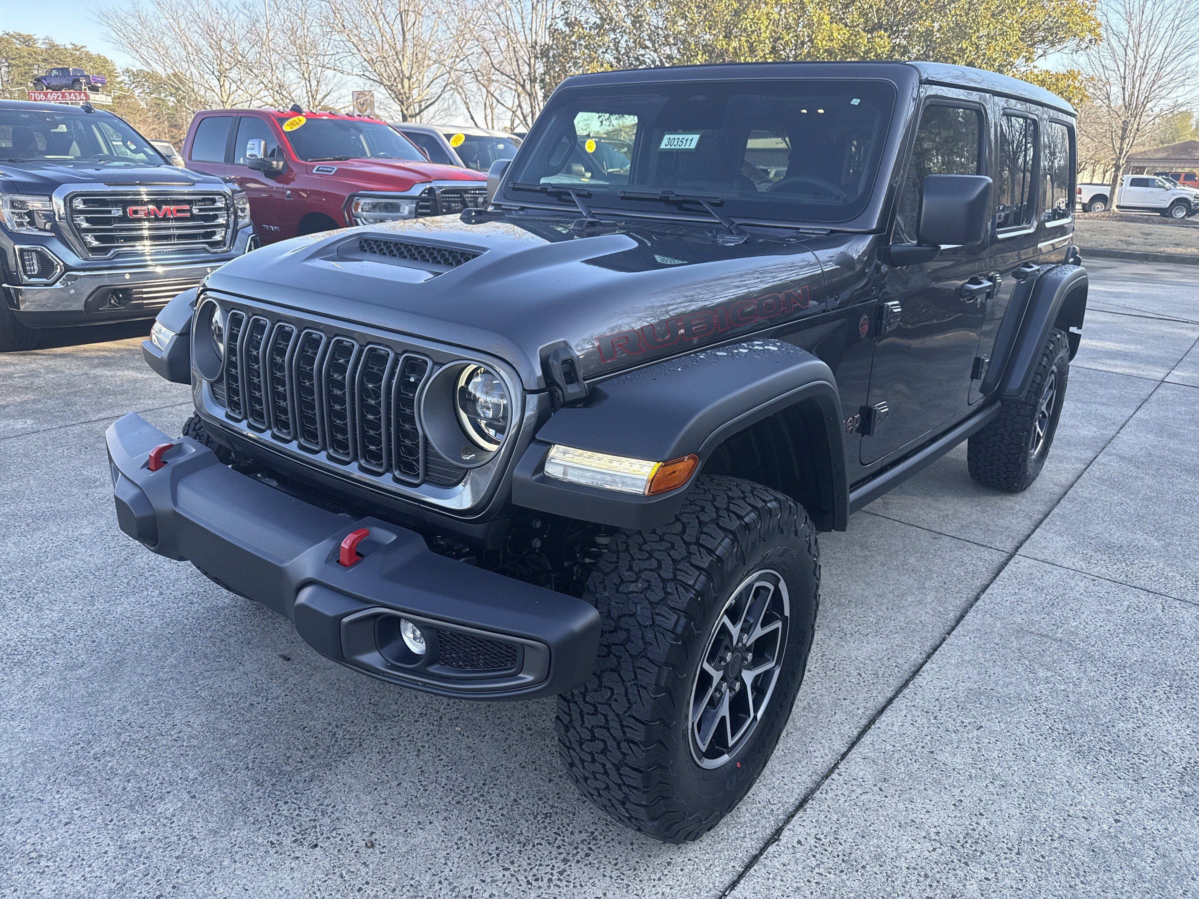 New 2026 Granite Crystal Metallic Clearcoat Jeep  image 3
