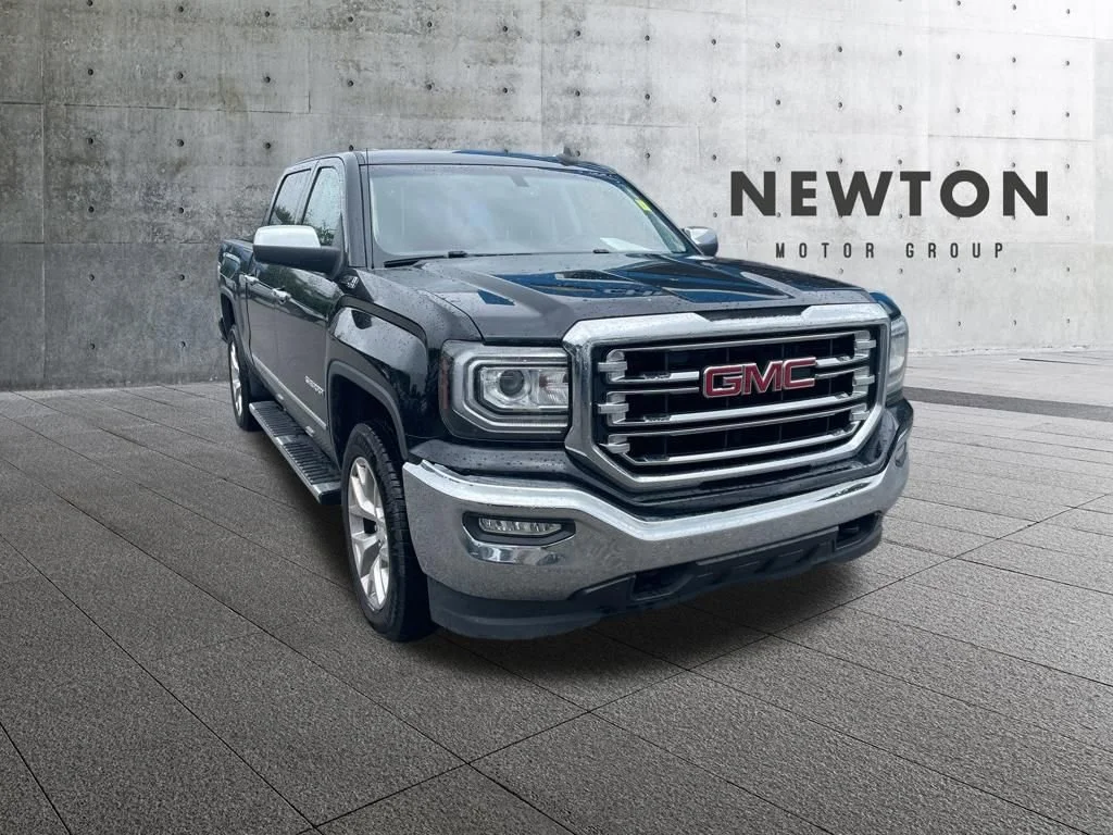 2017 GMC Sierra 4WD Crew Cab Short Box SLT's photo