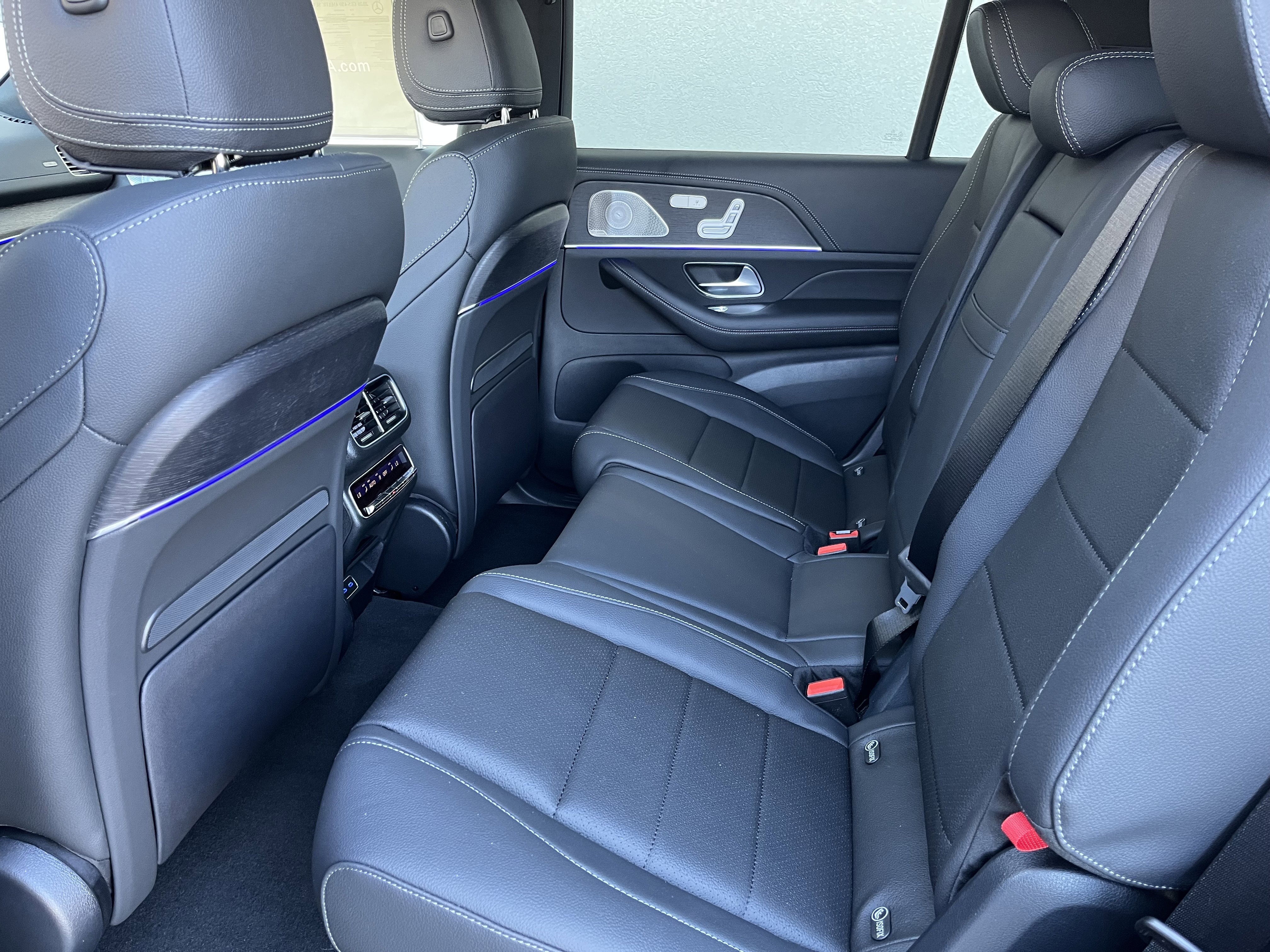 New 2026 SELENITE GREY Mercedes-Benz GLS 450 image 15