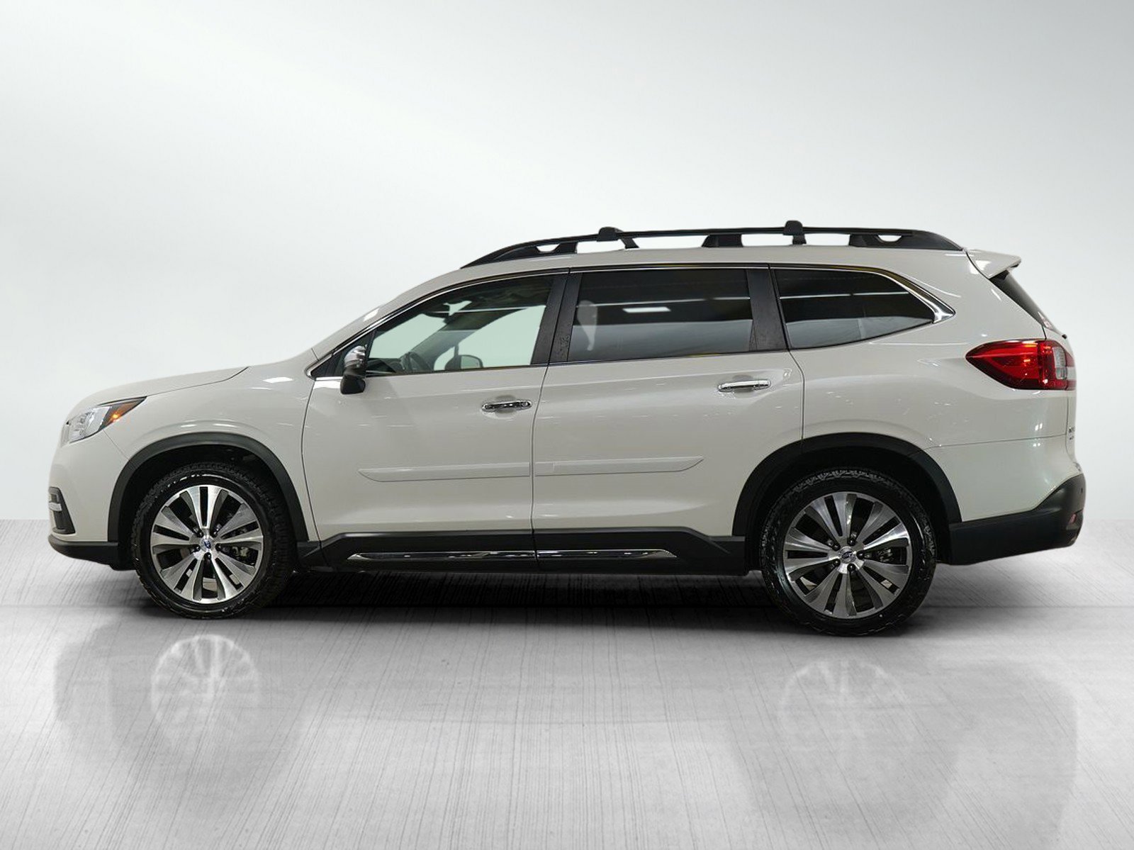 Used 2020 Subaru Ascent Touring with VIN 4S4WMARD8L3448026 for sale in Burnsville, Minnesota