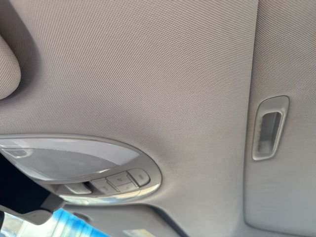 2010 Hyundai Genesis 4.6 - Photo 12