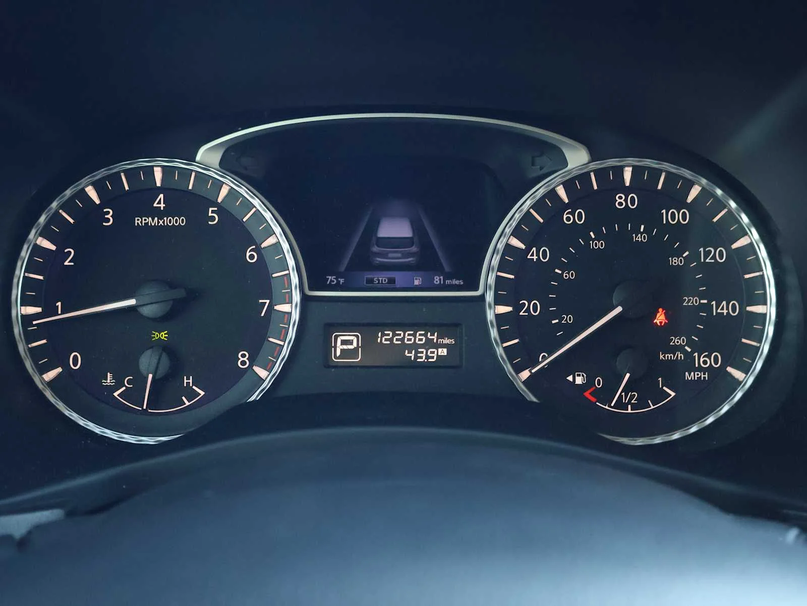Used 2018 Liquid Platinum INFINITI  image 8