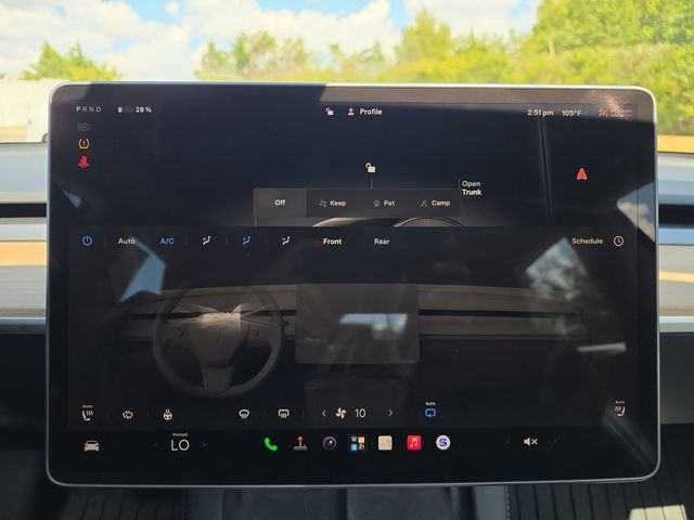 Used 2023  Tesla Base image 4