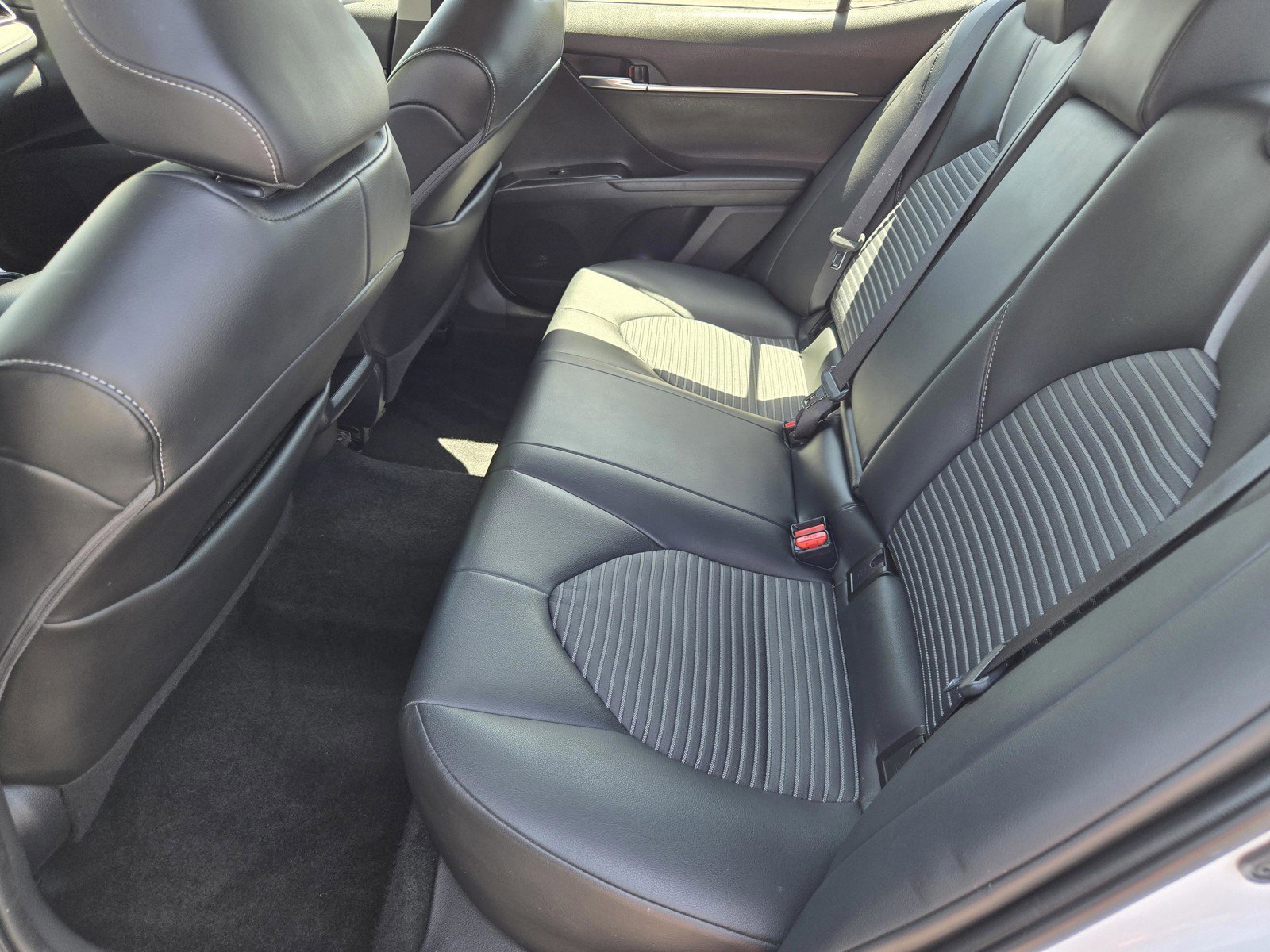 Certified Used 2020 White Toyota  image 10
