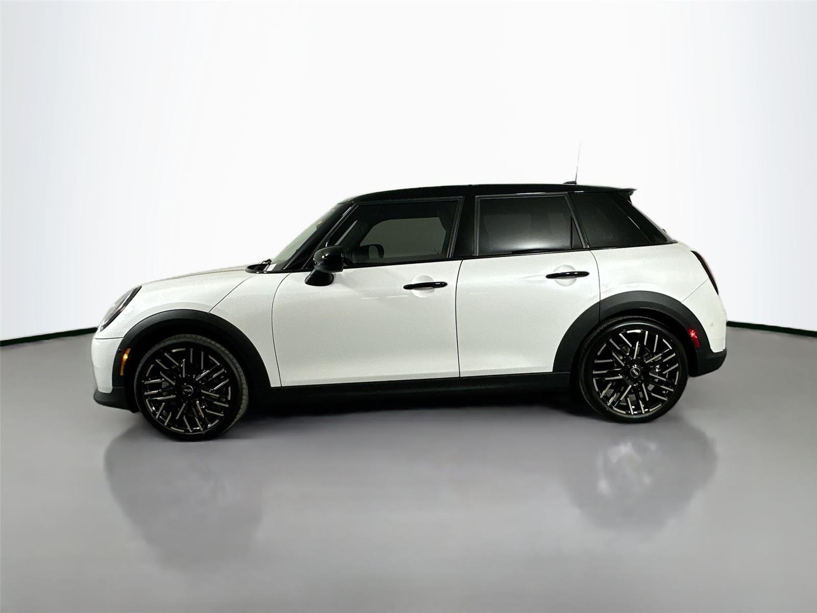 2026 MINI Hardtop 4 Door S - Photo 8