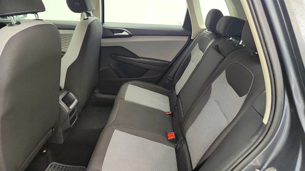 Used 2022 Platinum Gray Metallic Volkswagen S FWD image 17