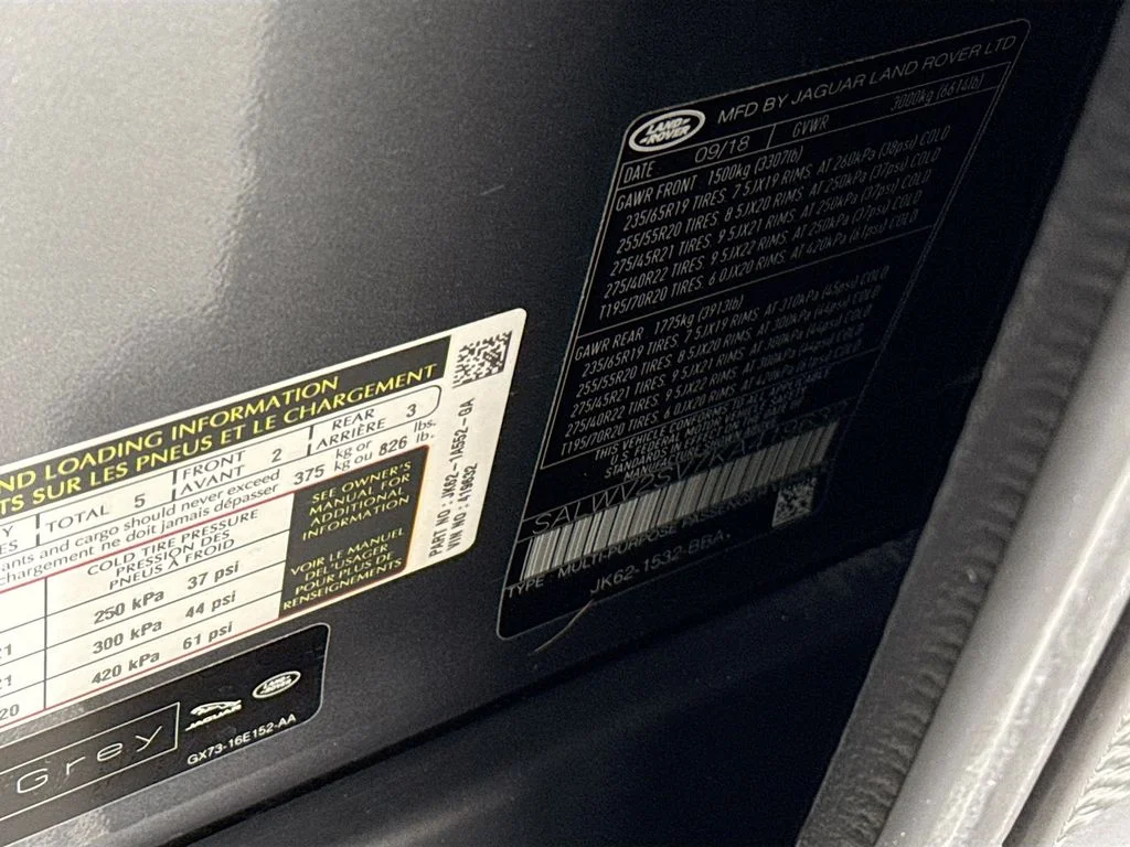 Used 2019 Ethereal Metallic Land Rover HSE Dynamic image 27