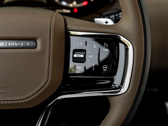 New 2026 Santorini Black Land Rover Dynamic SE image 21