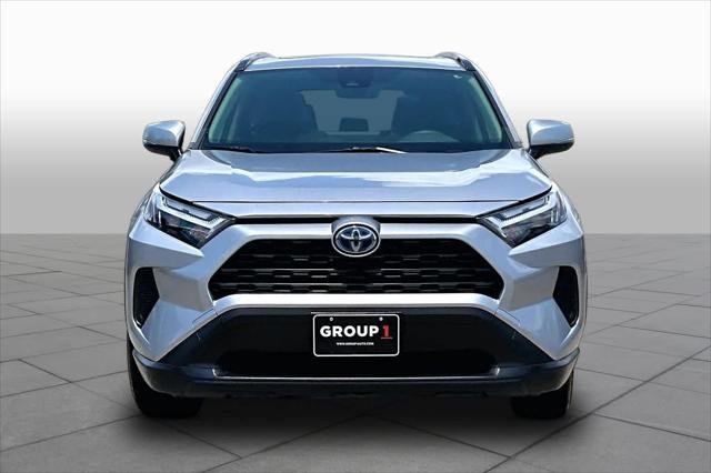 Certified Used 2022 SILVER SKY METALLIC Toyota  image 4