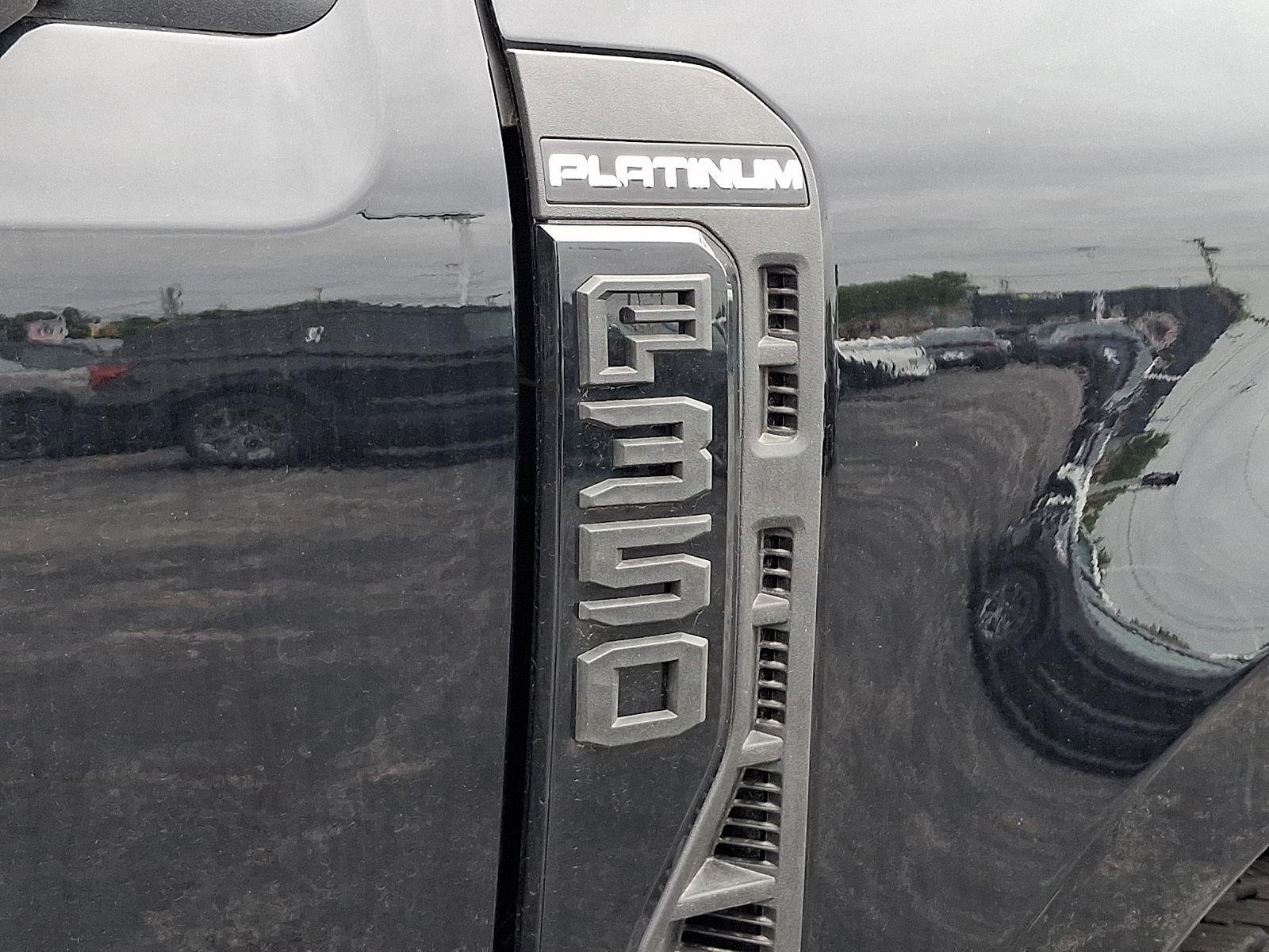 2026 Ford F-350 Super Duty Platinum - Photo 20