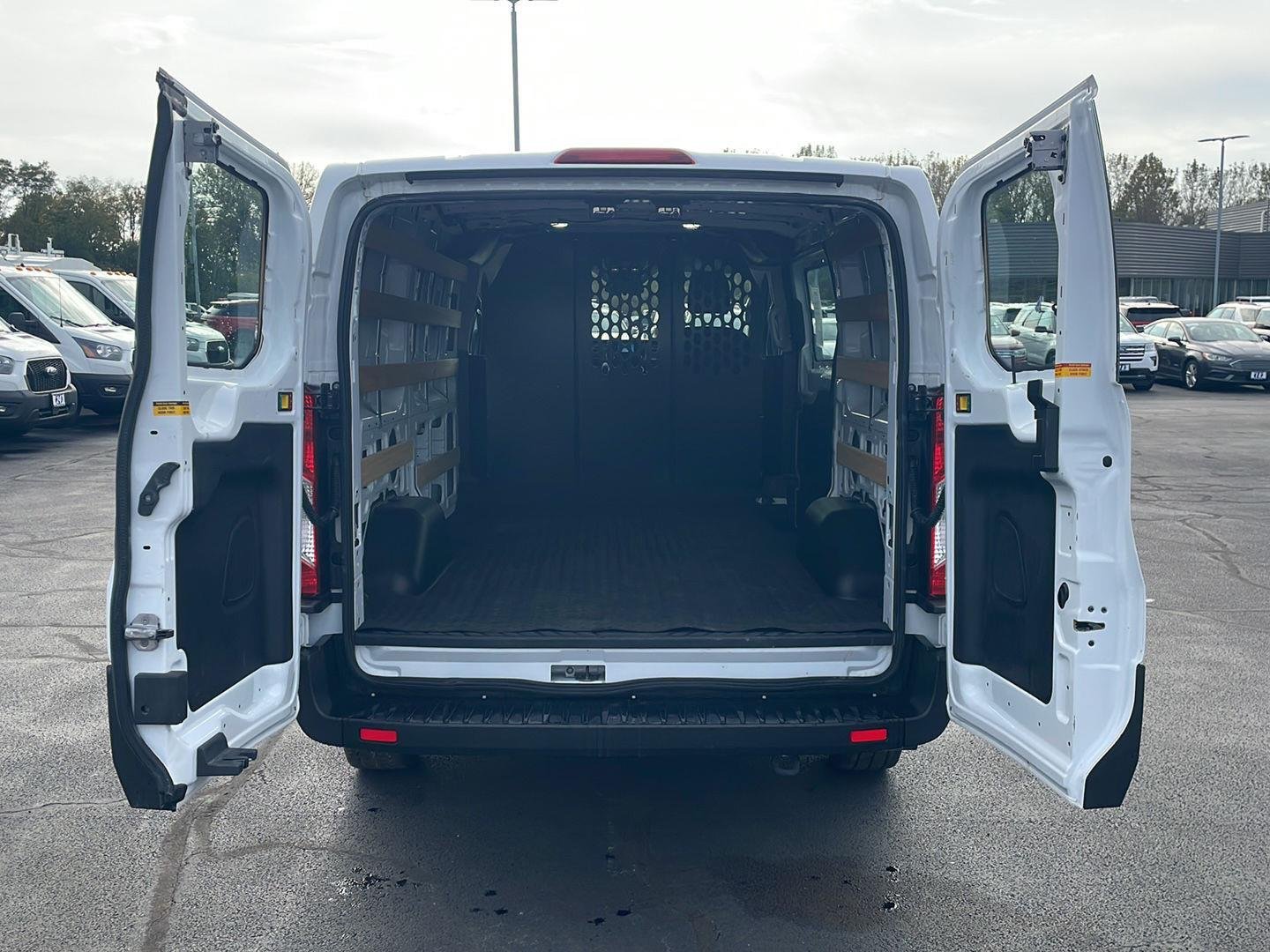 Used 2025 Oxford White Ford  image 24