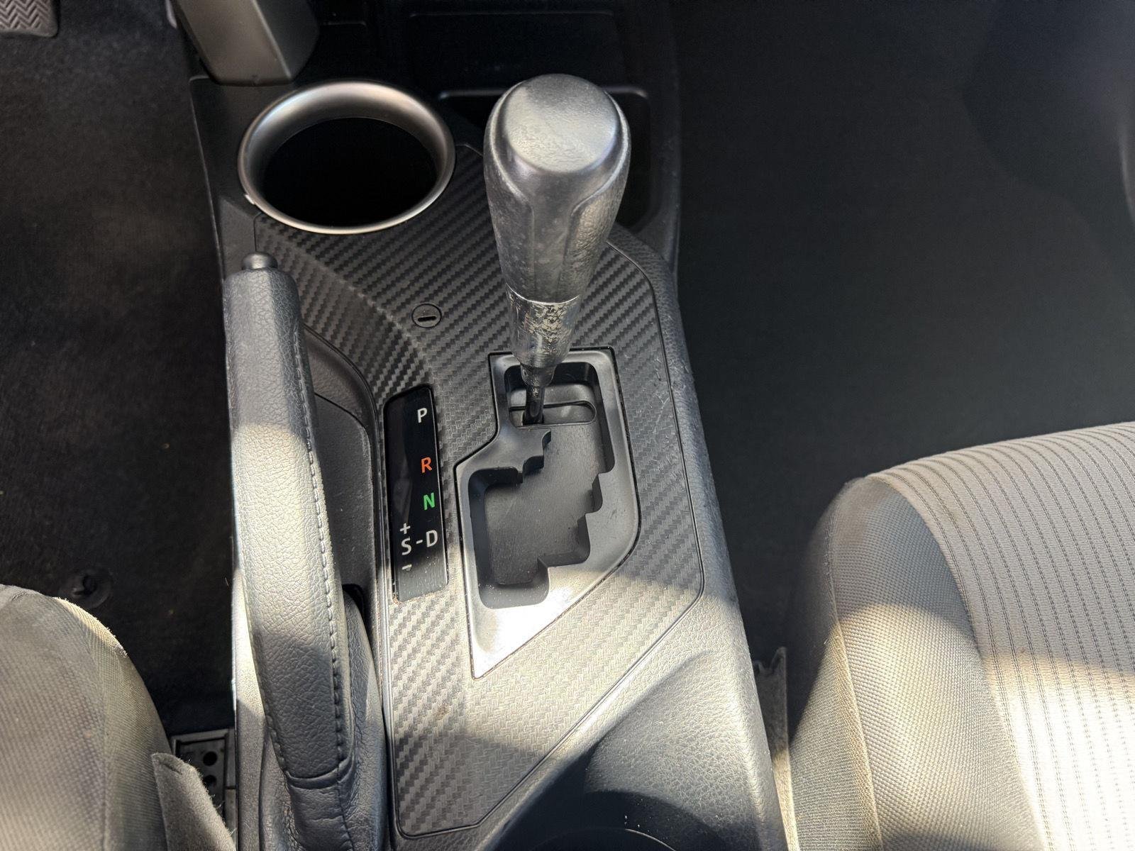 Used 2014 Classic Silver Metallic Toyota LE image 19