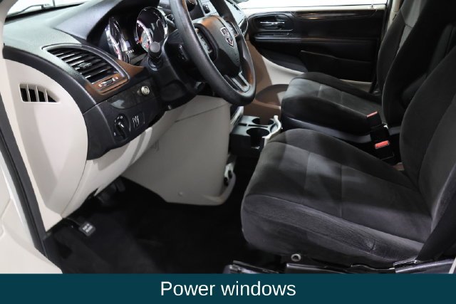 Certified Used 2012  Dodge American Value Pkg image 9
