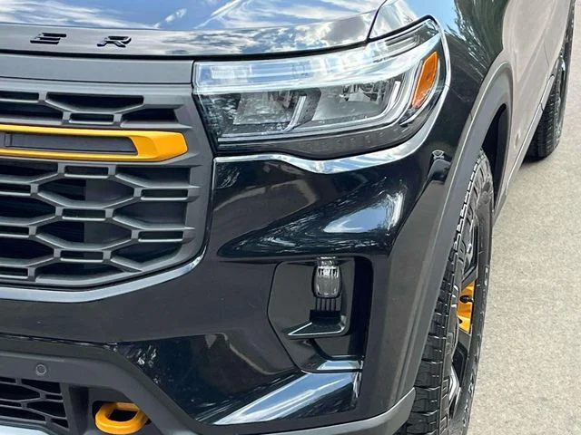 New 2026 Agate Black Metallic Ford Tremor® image 9