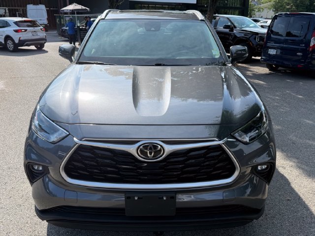 Used 2023 Gray Toyota XLE image 2