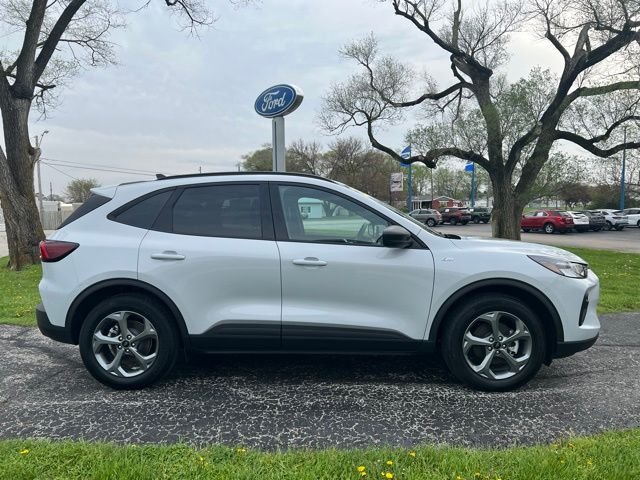 2025 Ford Escape Hybrid