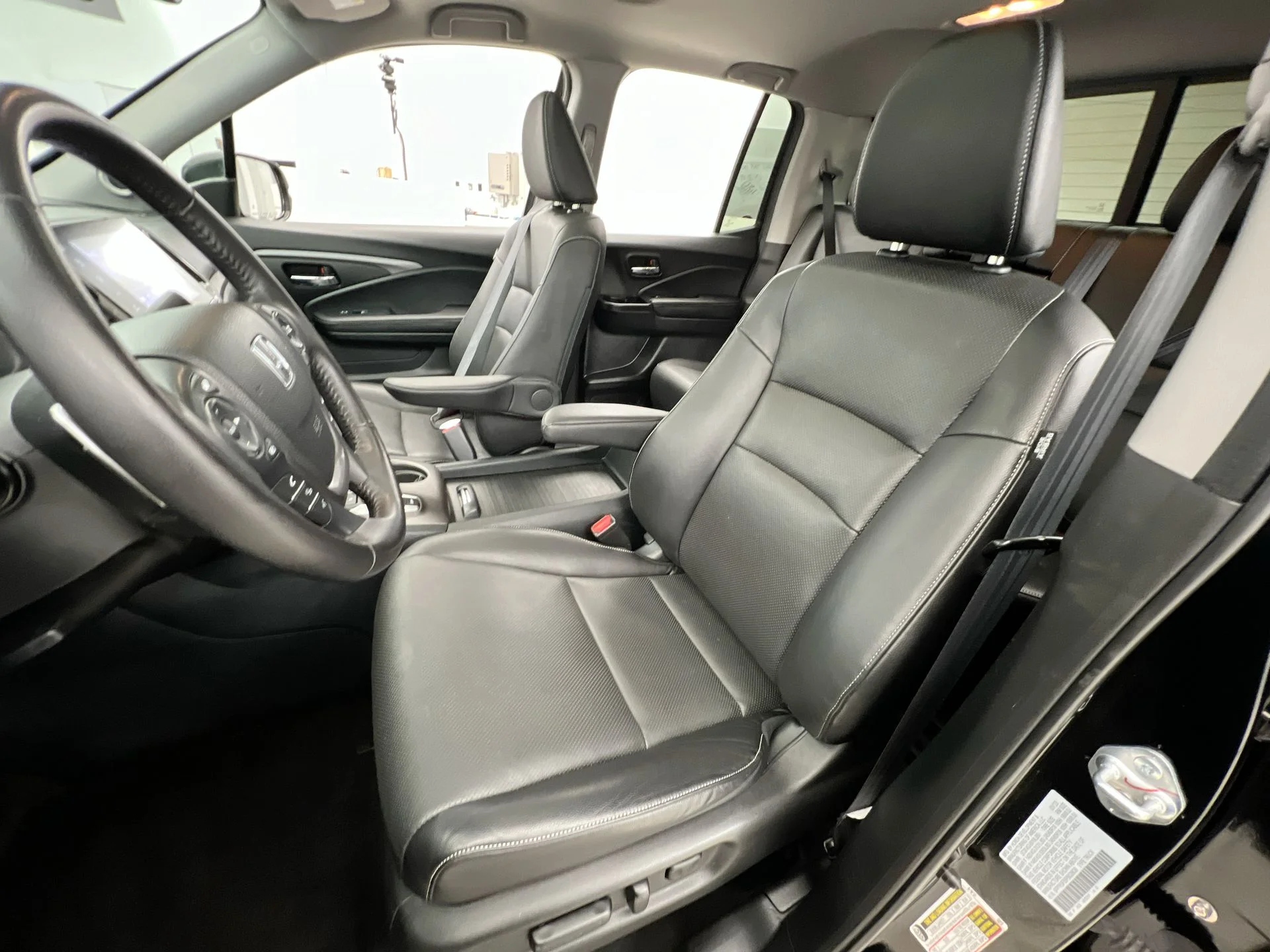 Used 2023 Black Honda RTL image 9