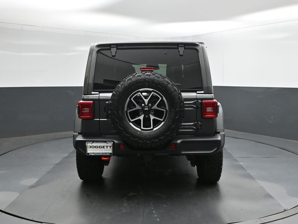 New 2026 Granite Crystal Metallic Clear-Coat Exterior Paint Jeep Rubicon image 5