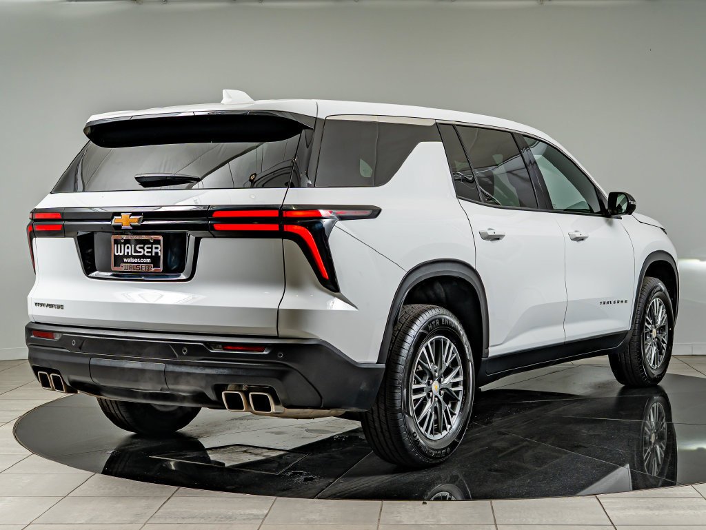 Used 2024 Summit White Chevrolet LS image 5
