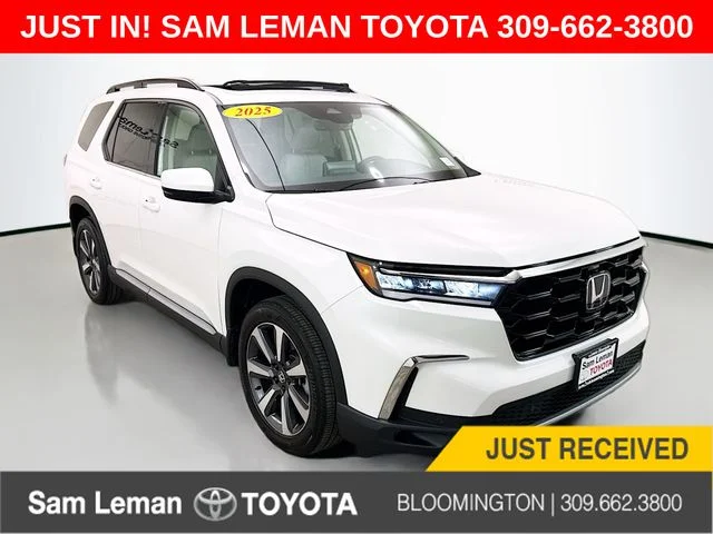 新ミッションホワイト 4点＋ビタホワイトC Pre-Owned 2025 Honda Pilot Touring 4D Sport Utility in Central IL