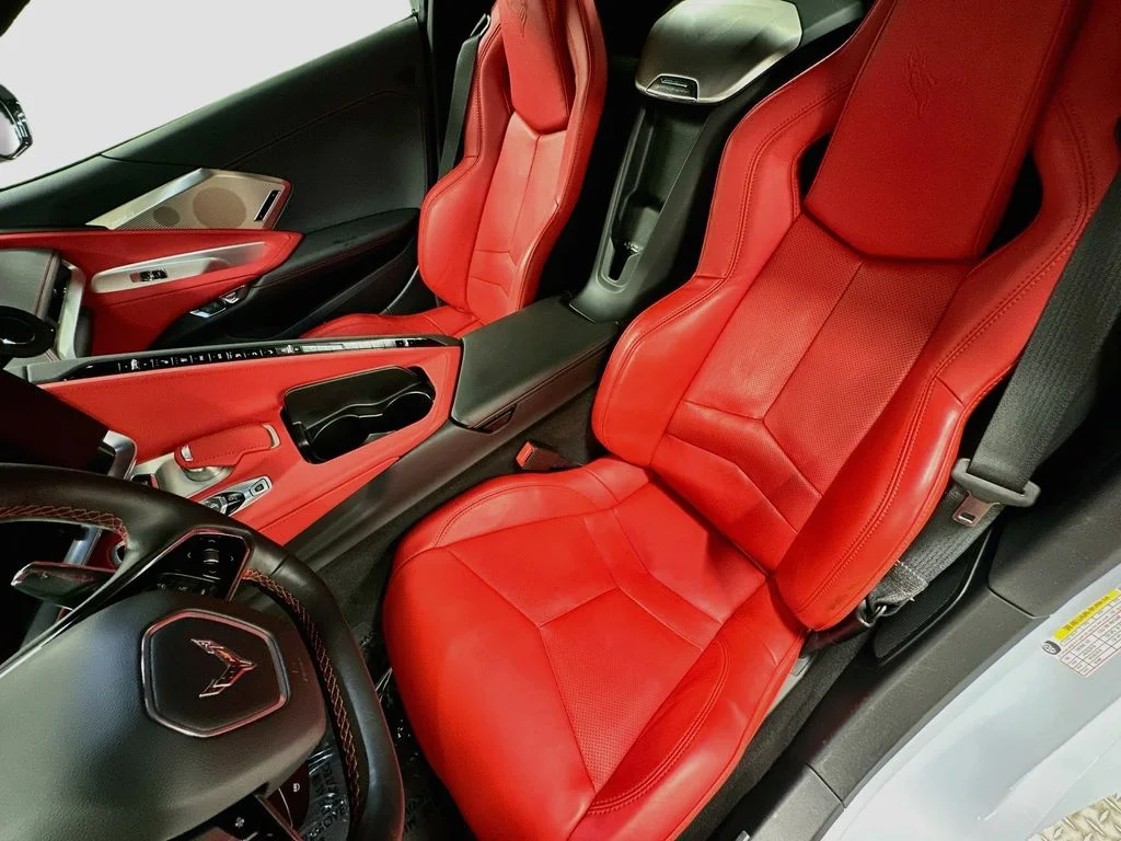 Used 2024 White Chevrolet Stingray image 5