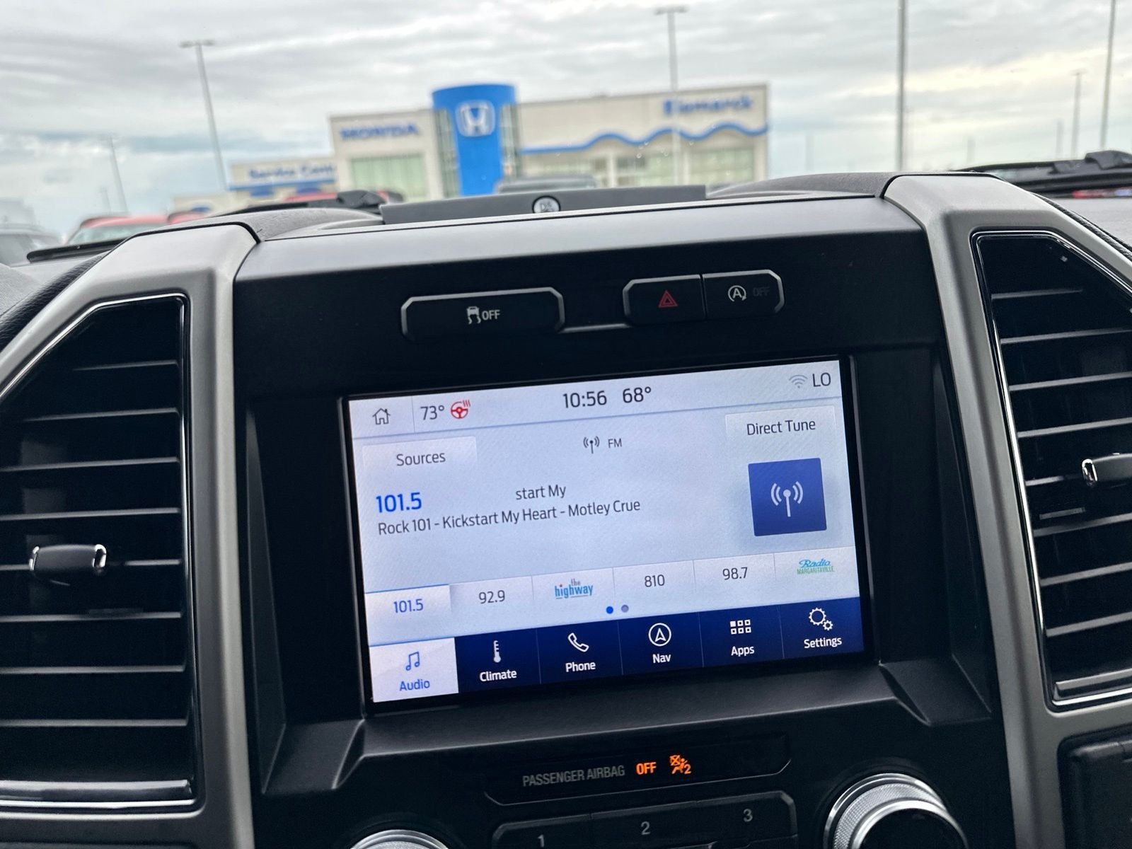 Used 2019 Gray Ford Lariat image 59