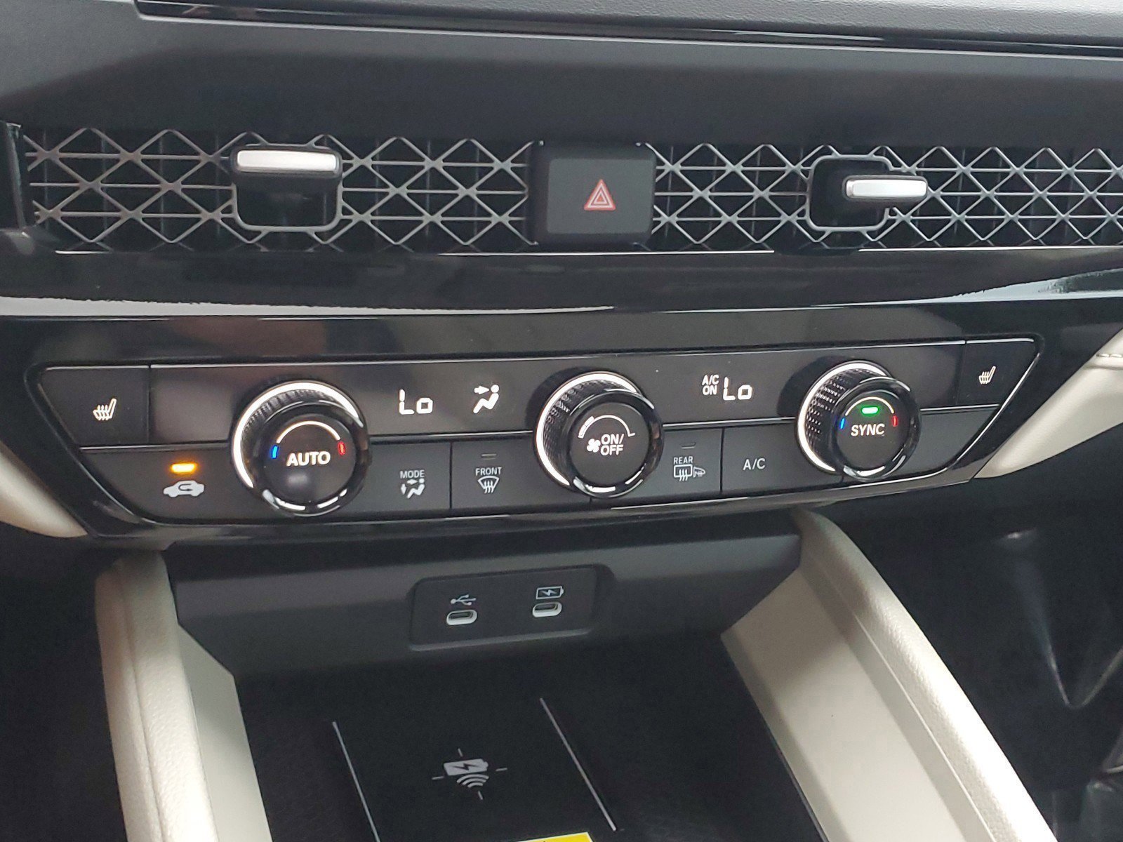 2025 Honda Accord Hybrid EX-L - Photo 28