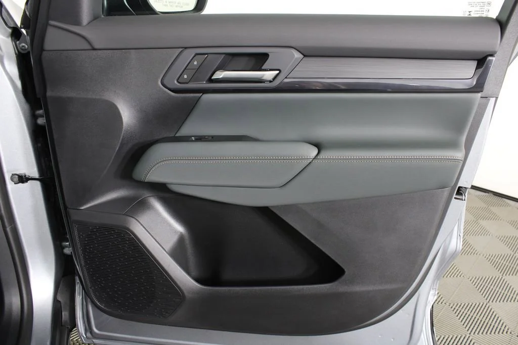 2026 GMC Terrain AT4 - Photo 9