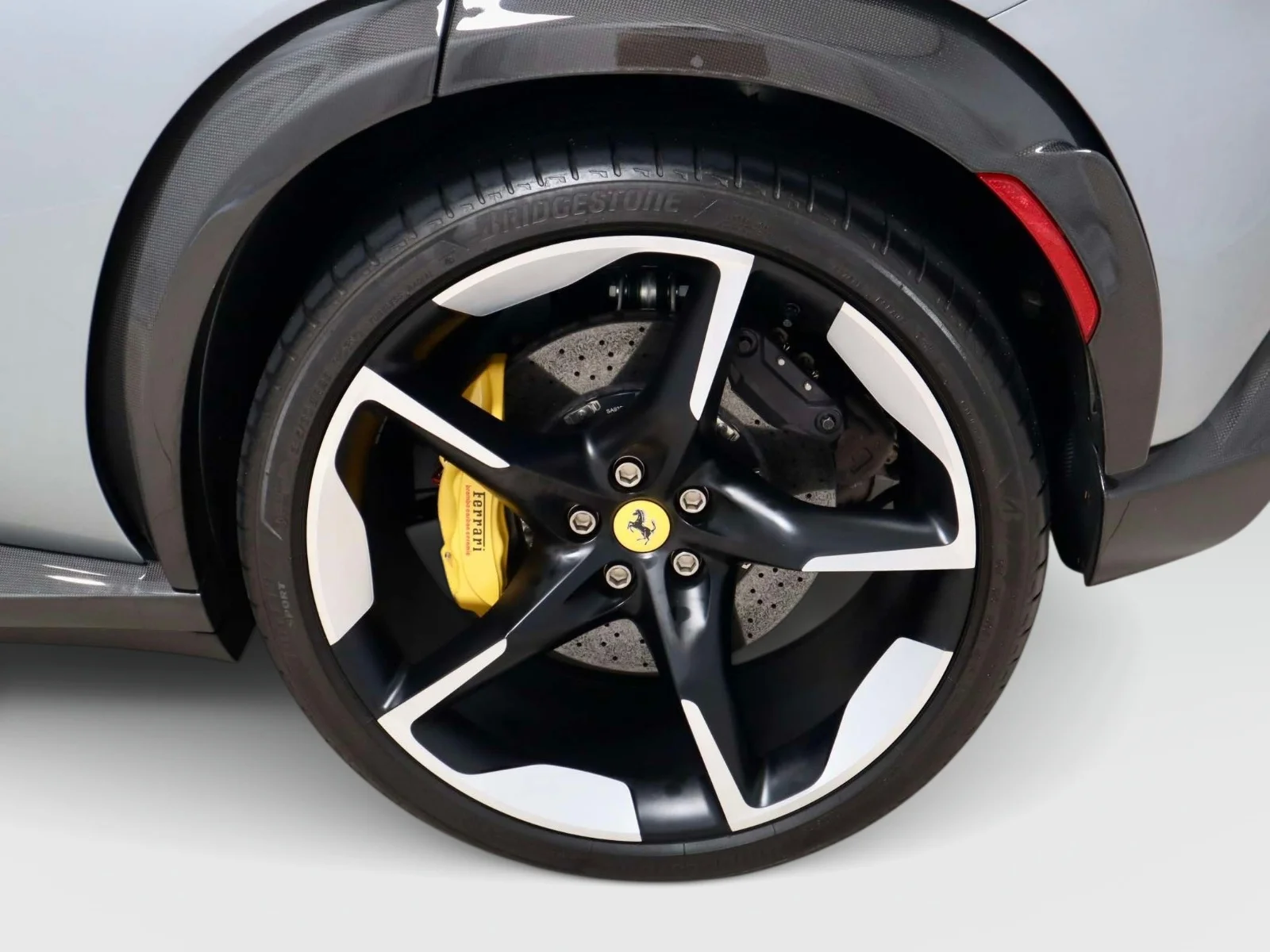 Used 2024 Grigio Titanio Metallic Ferrari AWD image 9