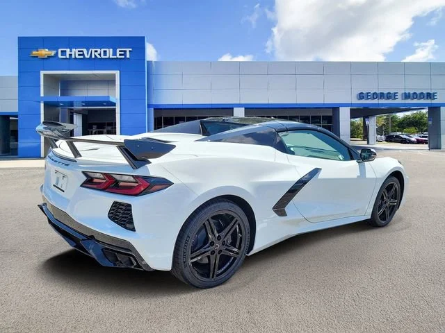 New 2026 Arctic White Chevrolet 2LT image 4
