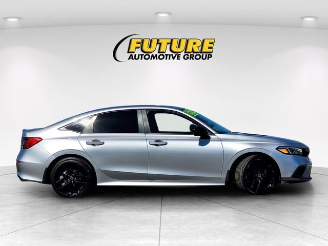 Used 2022  Honda Sport image 3