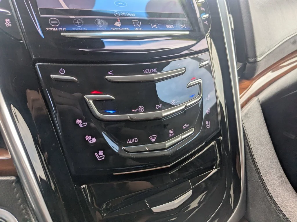Used 2019 Black Raven Cadillac Luxury image 19