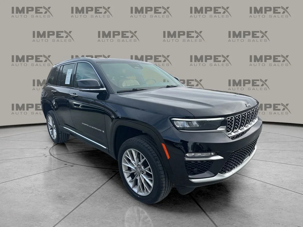 Used 2022 Black Jeep Summit image 7