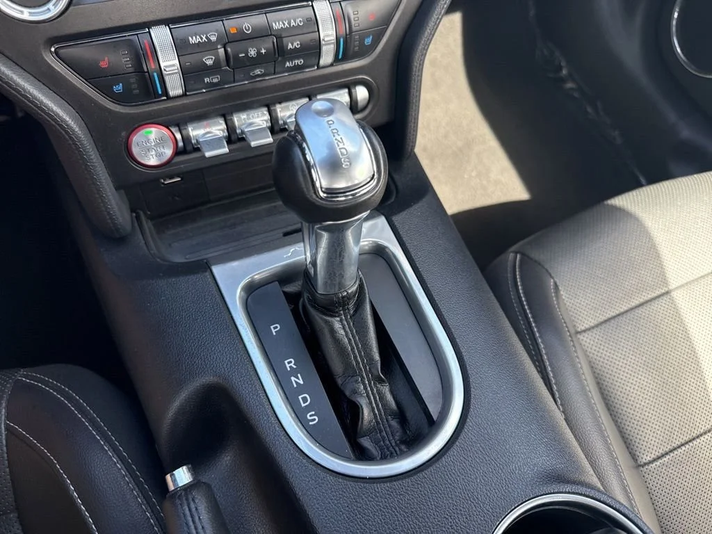 Used 2022  Ford GT image 15
