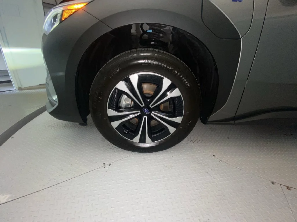 Used 2025 Carbon Subaru Premium image 10