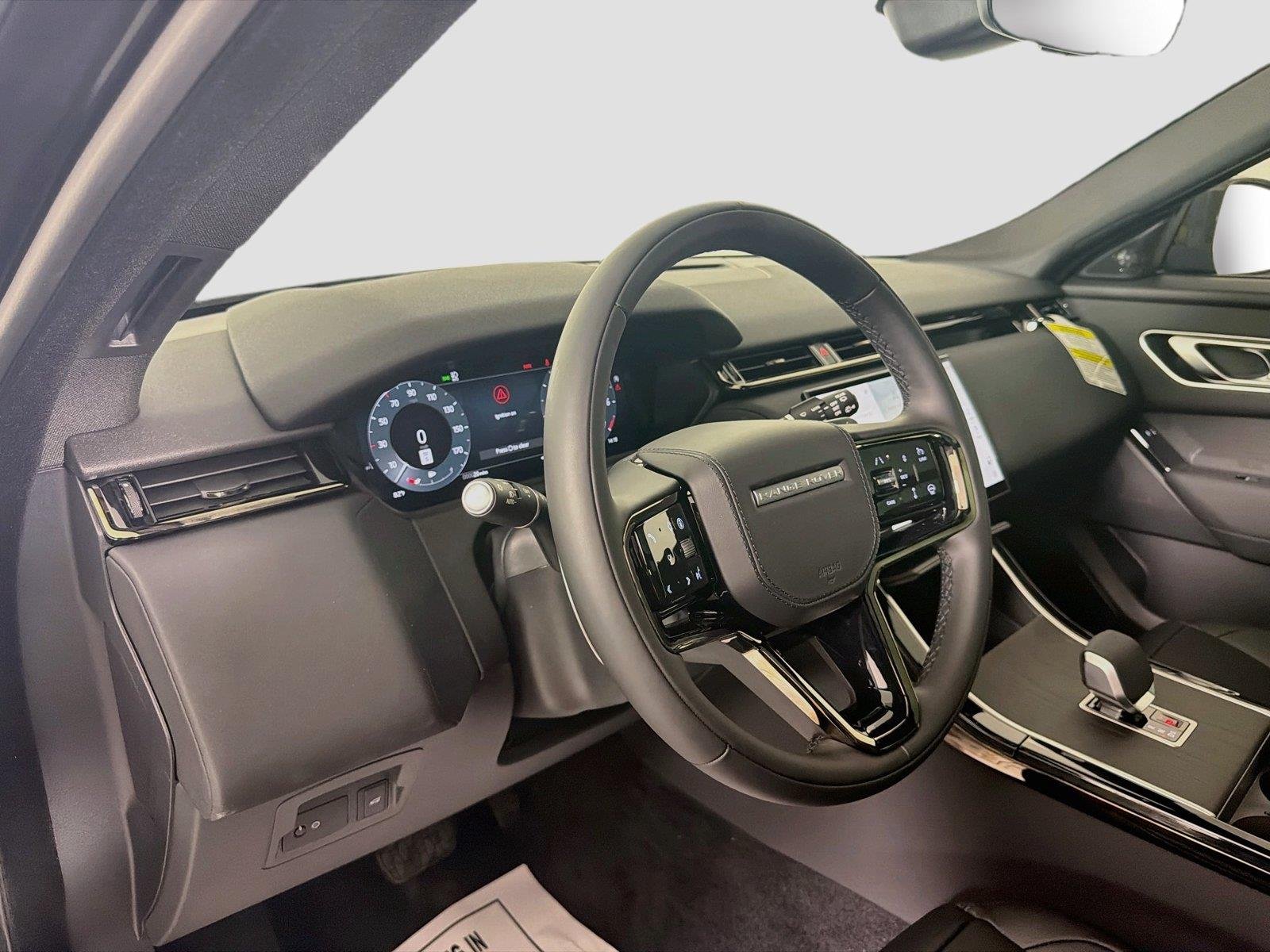 New 2026 Santorini Black Land Rover S image 9