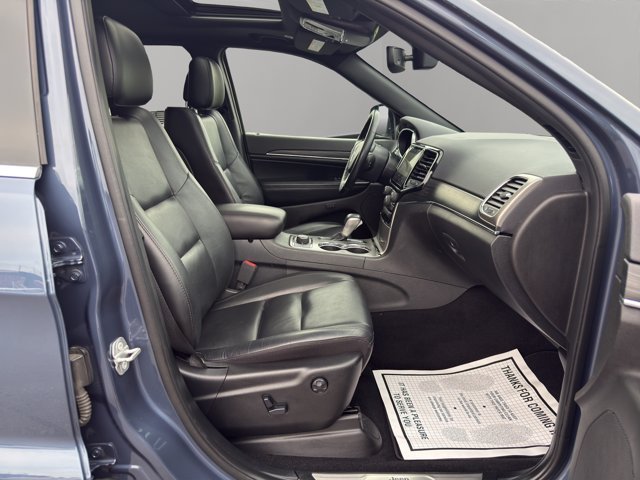 Used 2021 Slate Blue Pearlcoat Jeep Limited image 18